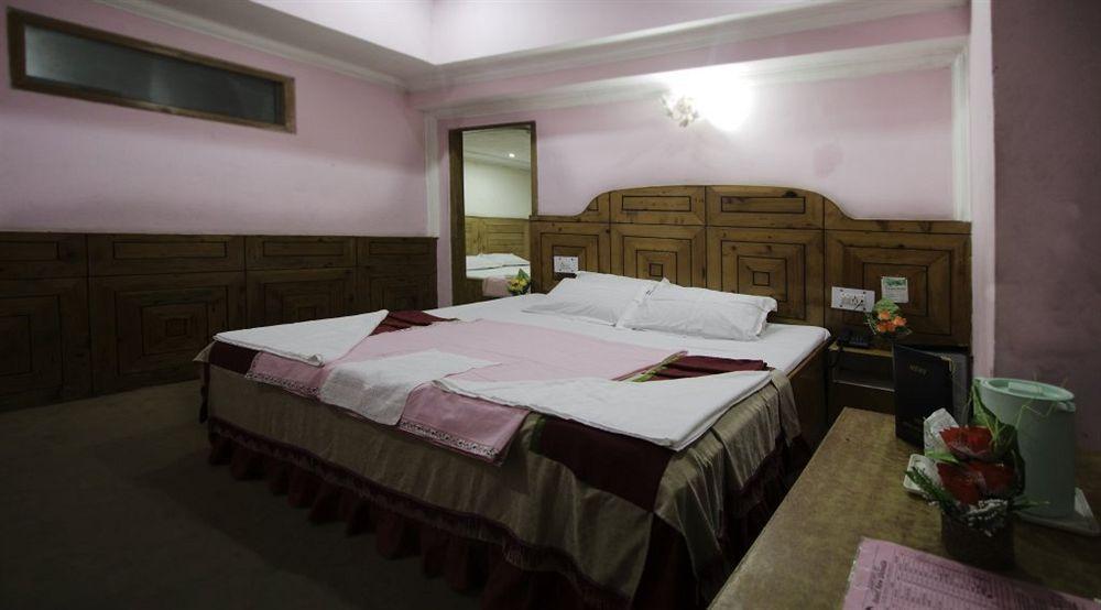 The Shivalik Hotel Manali  Exterior photo